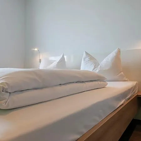 A2 Denkendorf - Airport & Messe Hotel 3*